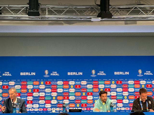 APP下载-德拉富恩特撑起团结旗帜，纳瓦斯静待最后一舞