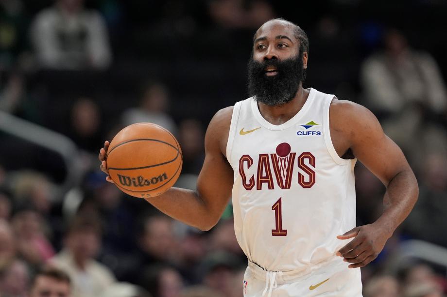 游戏规则-哈登27+5+6莫布利27+15 骑士123-116胜雄鹿